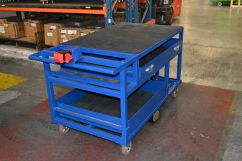 Industrial tool trolley equipped with an ez-Wheel AWD® 150 electric wheel.