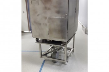 Cuve en acier inoxydable pour milieu pharmaceutique équipée d’une roue électrique ez Wheel® Série 300M